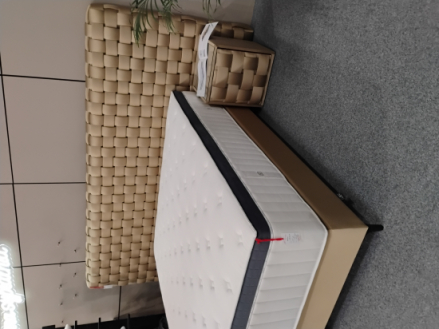 Łóżko kontynentalne  King Koil Chess Miny 180x200 | Ekspozycja